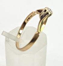 Load image into Gallery viewer, 0116 Vintage: Petite 9ct Gold Round Full Cut Diamond Solitaire Ring- From 1981
