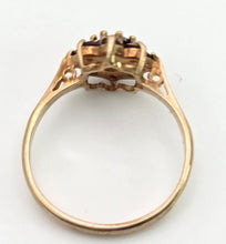 Load image into Gallery viewer, 0118 Vintage: 9ct Gold 9 Garnets Daisy Flower Head Ring- From 1975
