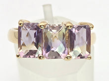 Cargar imagen en el visor de la galería, 2128 Vintage &amp; Rare: 9ct Gold rectangular Cut Ametrine Trilogy Ring
