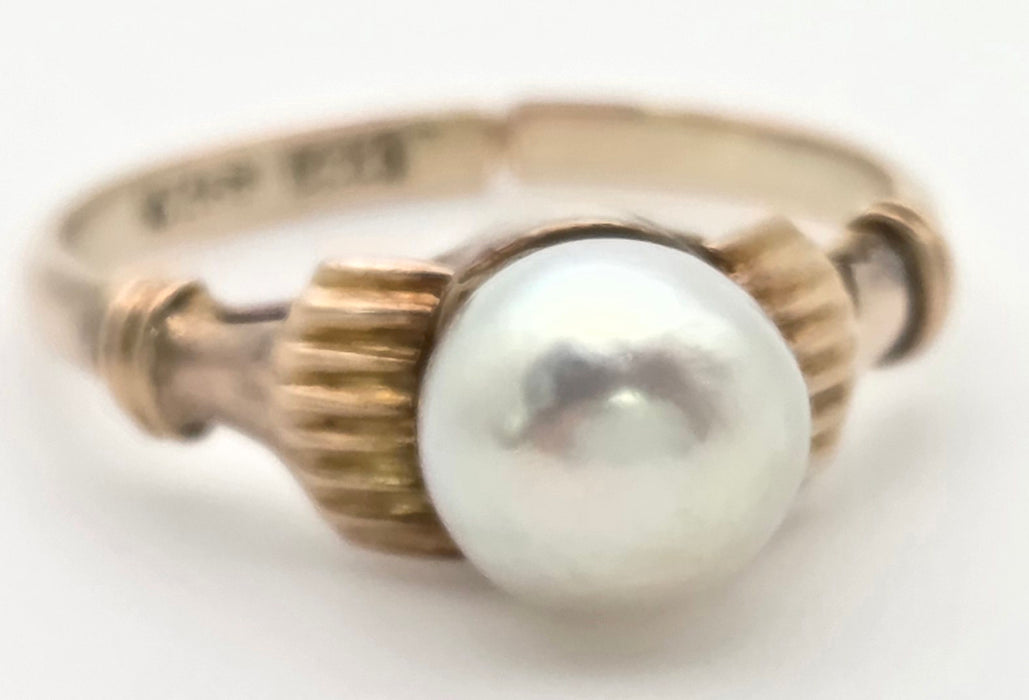2313 Vintage 14ct Single Cultured  Pearl Ring- Adjustable