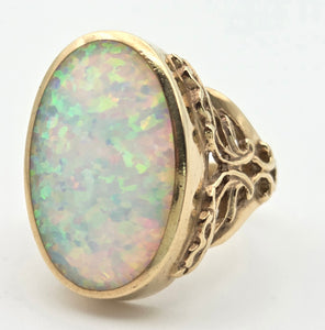 2317 Vintage: 9ct Gold Large Cabochon White Opal (9.1ct) Single Stone Ring