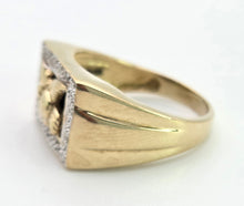 Cargar imagen en el visor de la galería, 2359 Vintage: Statement 9ct Gold Natural Diamond Golden Eagle Signet Ring
