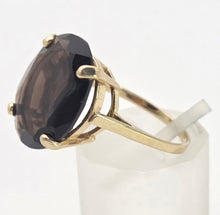 Load image into Gallery viewer, 2412 Vintage: 9ct Gold Oval faceted Cut Smokey Quartz Solitaire Ring
