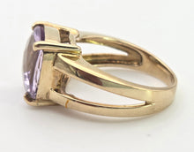 Cargar imagen en el visor de la galería, 2427 Vintage; 9ct Gold Large Lilac &quot;Rose de France&quot; Amethyst Cocktail Ring
