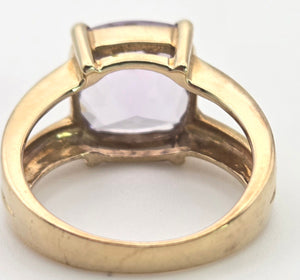 2427 Vintage; 9ct Gold Large Lilac "Rose de France" Amethyst Cocktail Ring