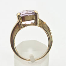Cargar imagen en el visor de la galería, 2427 Vintage; 9ct Gold Large Lilac &quot;Rose de France&quot; Amethyst Cocktail Ring
