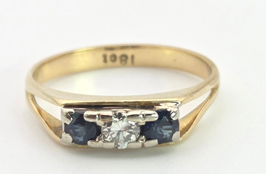 2415 Vintage: 18ct Gold French Blue Sapphires Natural Diamond 3-Stone Ring