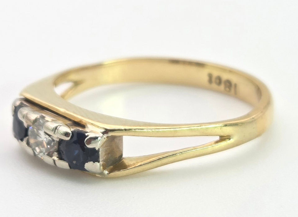 2415 Vintage: 18ct Gold French Blue Sapphires Natural Diamond 3-Stone Ring