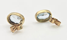 Load image into Gallery viewer, 0123- Vintage 9ct Gold Light Blue Topaz Stud Earrings- Gorgeous colour
