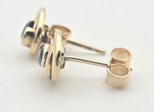 Load image into Gallery viewer, 2251 Vintage: 9ct Gold Blue Sapphires Openwork Stud Earrings
