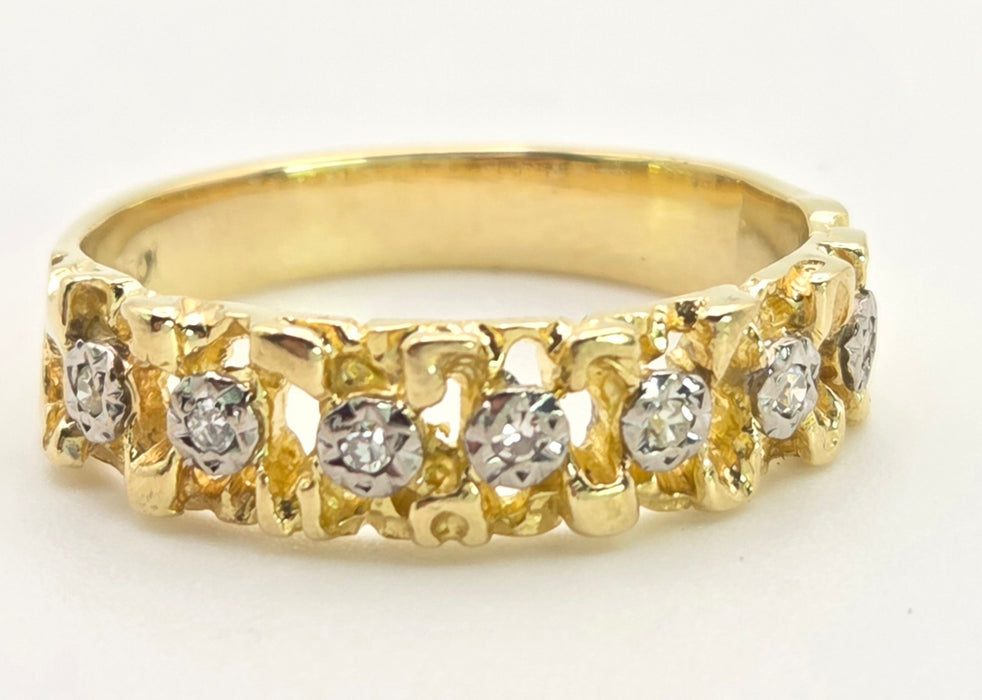 6415 Vintage: 18ct Gold Lattice Work 7 Natural Diamonds   Dress Ring