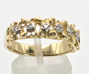 2368 Vintage: 18ct Gold Lattice Work 7 Natural Diamonds (0.14ct)  Dress Ring