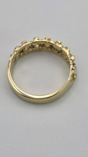 Cargar imagen en el visor de la galería, 2368 Vintage: 18ct Gold Lattice Work 7 Natural Diamonds (0.14ct)  Dress Ring

