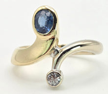 Load image into Gallery viewer, 2373 Vintage: 18ct Yellow &amp; White Gold Blues Sapphire Diamond Abstract Ring
