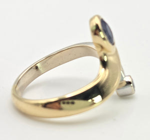 2373 Vintage: 18ct Yellow & White Gold Blues Sapphire Diamond Abstract Ring