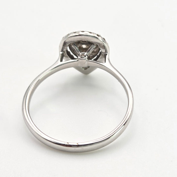 6418 Vintage: 18ct White Gold 0.50ct Diamond Pear Shaped Cluster Ring