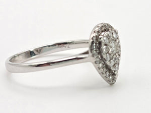 2375 Vintage: 18ct White Gold 32 Natural Diamonds (0.5ct) Ring
