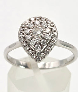2375 Vintage: 18ct White Gold 32 Natural Diamonds (0.5ct) Ring