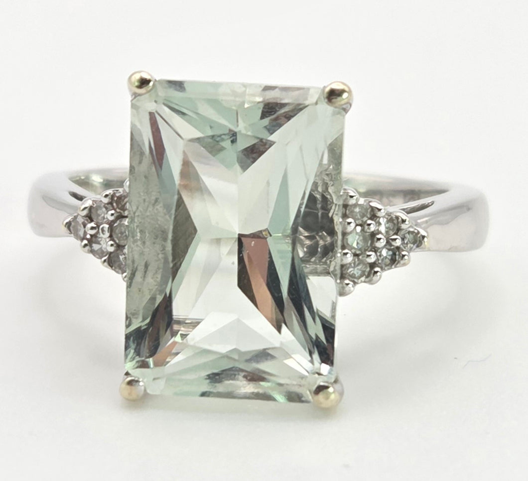 2399 Vintage: 9ct White Gold Pale Green Amethyst 12 Natural Diamonds Cocktail Ring