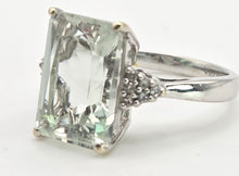 Cargar imagen en el visor de la galería, 2399 Vintage: 9ct White Gold Pale Green Amethyst 12 Natural Diamonds Cocktail Ring
