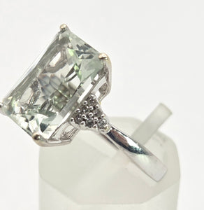 2399 Vintage: 9ct White Gold Pale Green Amethyst 12 Natural Diamonds Cocktail Ring