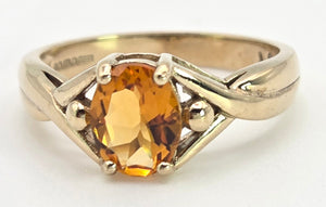 2400 Vintage: 9ct Gold Oval Faceted Orange Citrine Solitaire Ring
