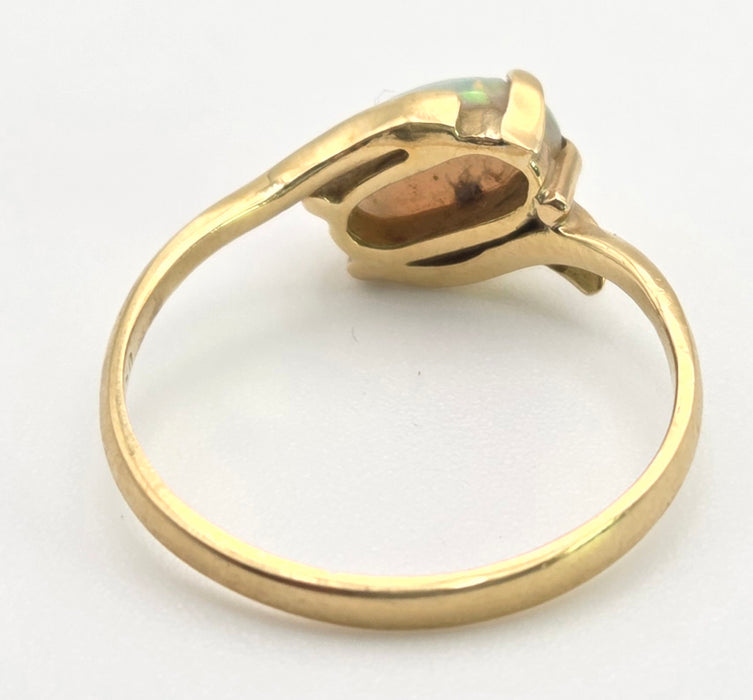 2432 Vintage: Petite 18ct Gold Cabochon White Opal Diamond Snake-Head Ring