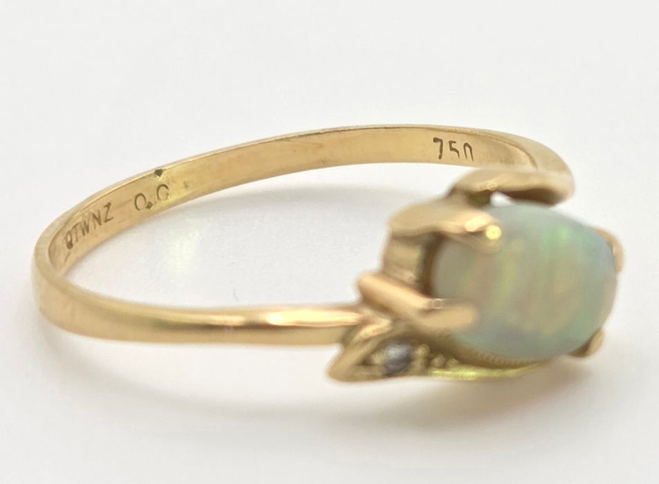 2432 Vintage: Petite 18ct Gold Cabochon White Opal Diamond Snake-Head Ring
