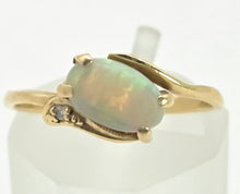 Load image into Gallery viewer, Vintage: Petite 18ct Gold Cabochon White Opal Diamond Snake-Head Ring
