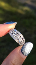 Cargar imagen en el visor de la galería, 2171 Vintage: 9ct White Gold Pink Morganites 24 Natural Diamonds Openwork Ring

