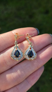 2065: Vintage: 9ct Gold Pear-Cut Blue Sapphires & Diamonds Drop/Dangle Stud Earrings