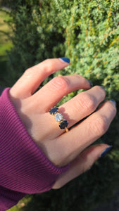 18ct Gold Modern Brilliant Cut Diamond (0.75ct)  Cornflower Blue Sapphires 3-Stone Ring-Exceptional