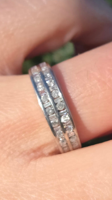 6456:  Vintage: 9ct White Gold 22 Natural Diamonds Tiered Stacker/ Dress Ring
