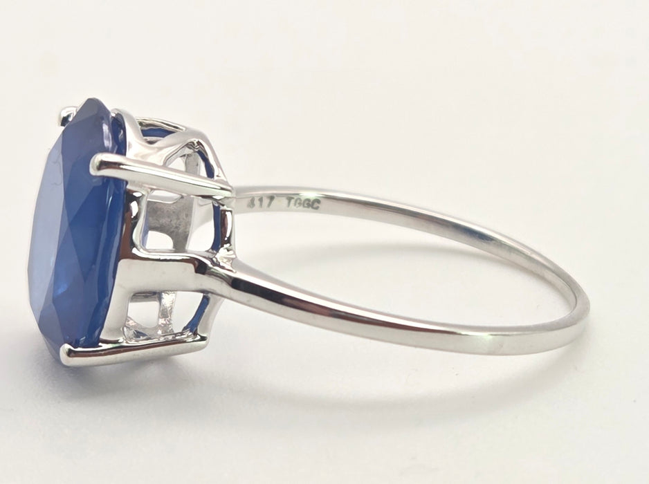 2481 Vintage: 9ct White Gold Cornflower Blue Kyanite Single Stone Ring
