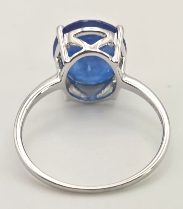 2481 Vintage: 9ct White Gold Cornflower Blue Kyanite Single Stone Ring