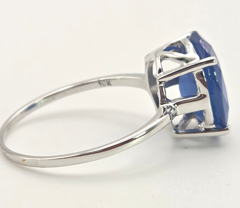 2481 Vintage: 9ct White Gold Cornflower Blue Kyanite Single Stone Ring