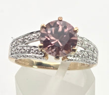 Load image into Gallery viewer, 2484 Vintage: 9ct Gold Round Cut Pink Morganite 40 Natural Sparkling Diamomds
