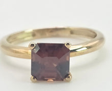 Load image into Gallery viewer, 2490 Vintage: Rare 9ct Gold Square Cut Orange Zircon Solitaire Ring
