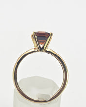 Load image into Gallery viewer, 2490 Vintage: Rare 9ct Gold Square Cut Orange Zircon Solitaire Ring
