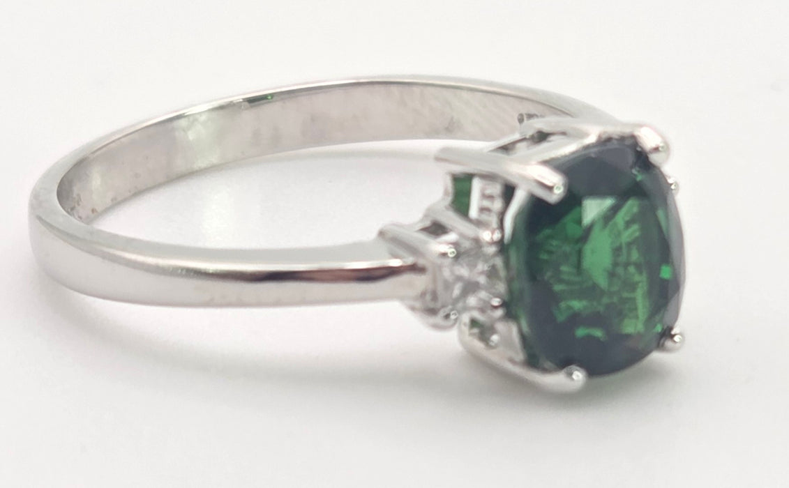2491 Vintage 18ct White Gold Chrome Diopside Natural Diamonds Dress Ring