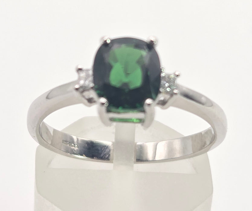 2491 Vintage 18ct White Gold Chrome Diopside Natural Diamonds Dress Ring