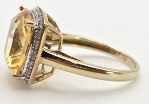 2420 Vintage: 9ct Gold Faceted Fiery Orange Citrine 24 Natura Diamonds Dress Ring