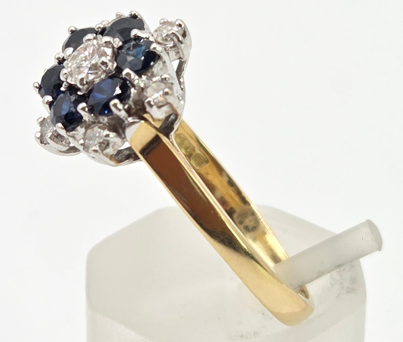 2445 Vintage: 18ct French Blue Sapphires Natural Sparkling Diamonds Flower Head Ring
