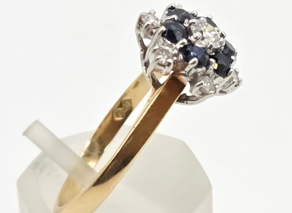 2445 Vintage: 18ct French Blue Sapphires Natural Sparkling Diamonds Flower Head Ring