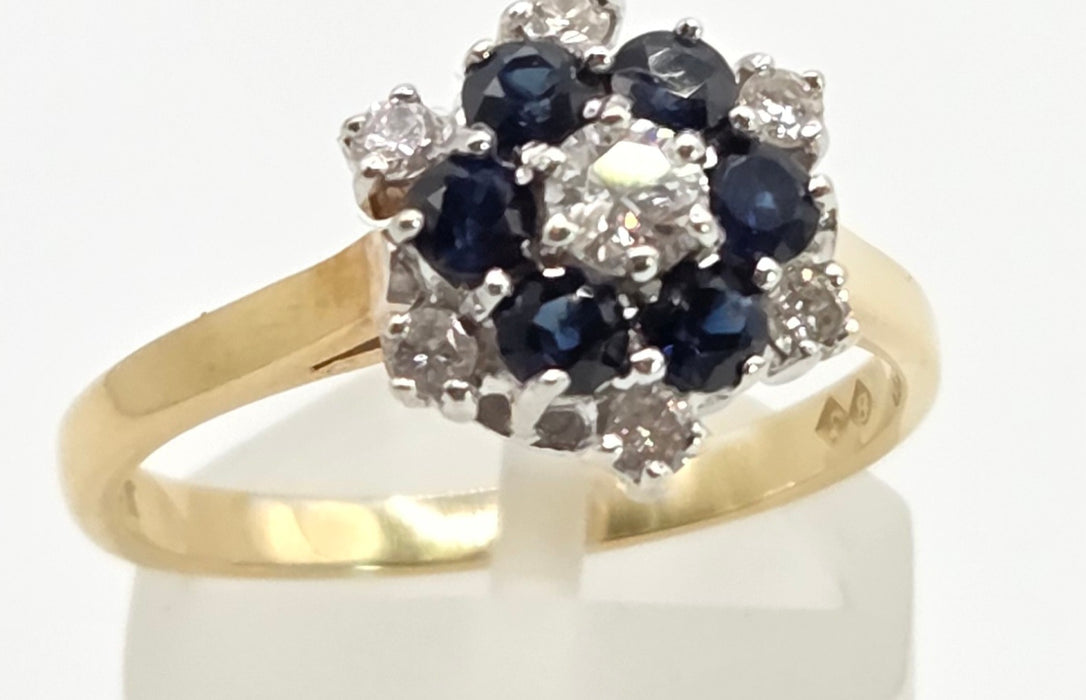 2445 Vintage: 18ct French Blue Sapphires Natural Sparkling Diamonds Flower Head Ring