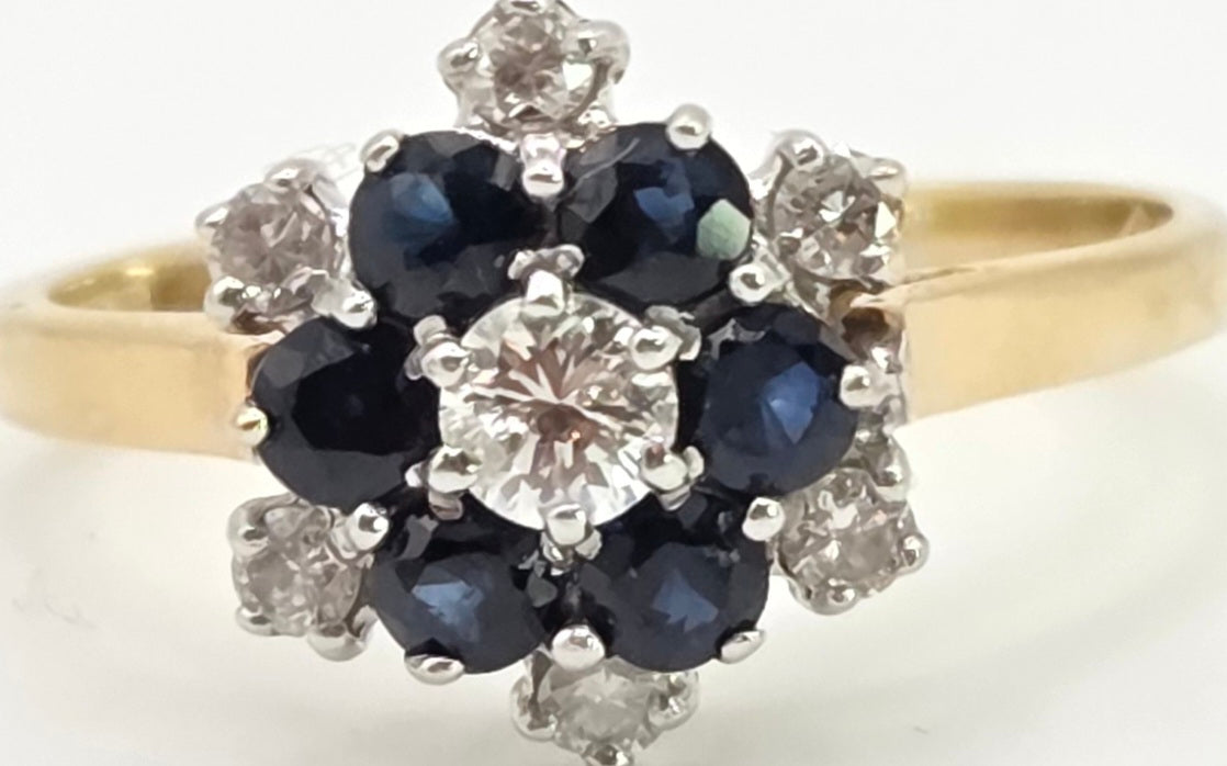 2445 Vintage: 18ct French Blue Sapphires Natural Sparkling Diamonds Flower Head Ring