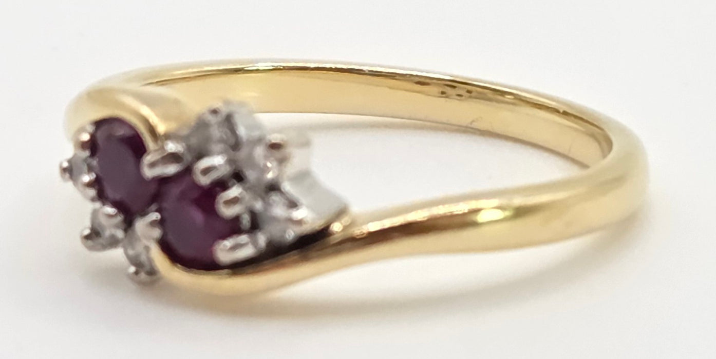 2446 Vintage: 18ct Gold Rubies Natural Diamonds Dress Ring