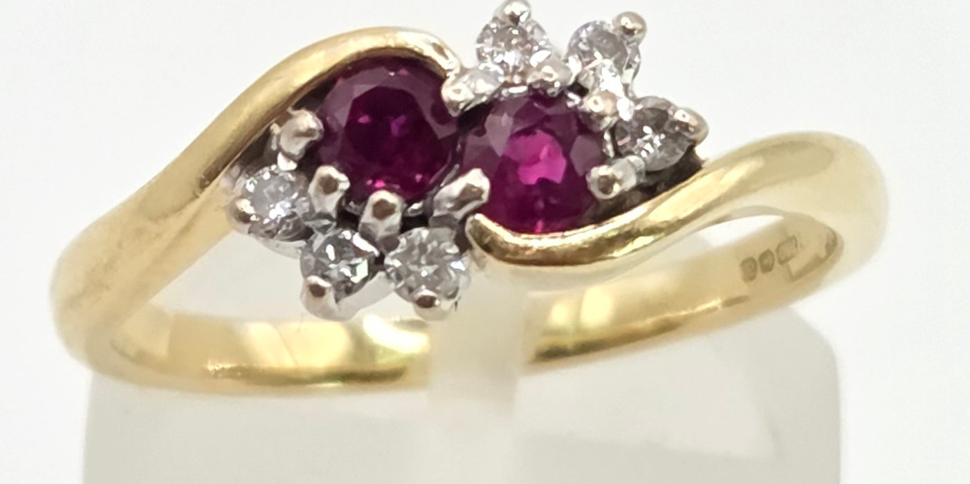 2446 Vintage: 18ct Gold Rubies Natural Diamonds Dress Ring