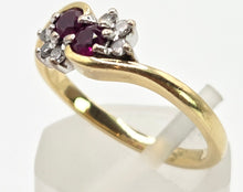 Cargar imagen en el visor de la galería, 2446 Vintage: 18ct Gold Rubies Natural Diamonds Dress Ring
