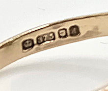 Load image into Gallery viewer, 2453 Vintage: 9ct Gold Faceted Cut Mint Green Amethyst Ring- From 1975

